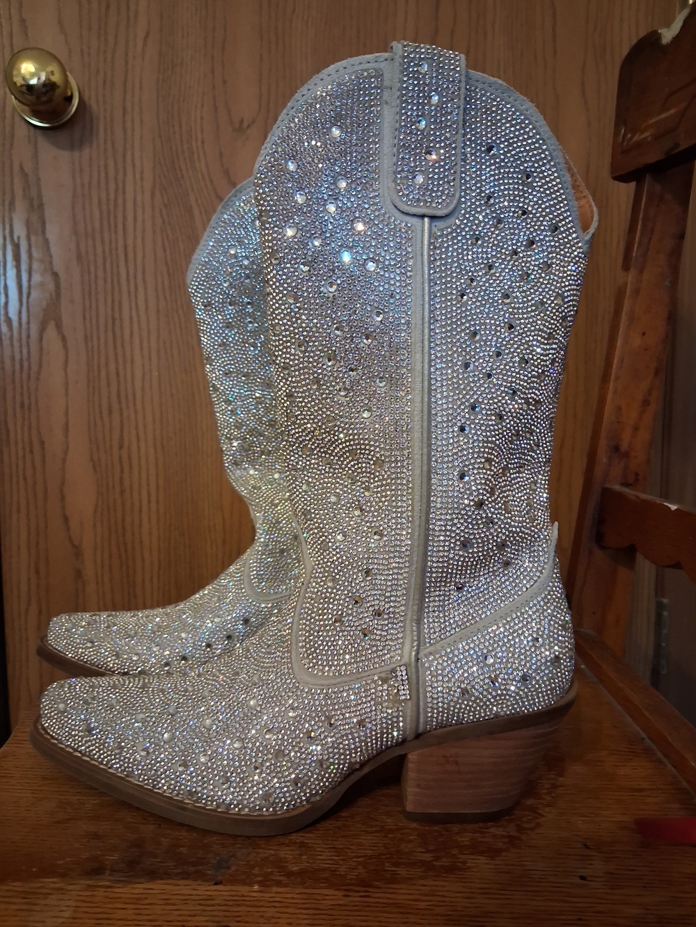 dingo White Rhinestone Western Heeled Boots Sz 6.5